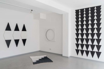 Installationview (Rug Tobias Weickart)